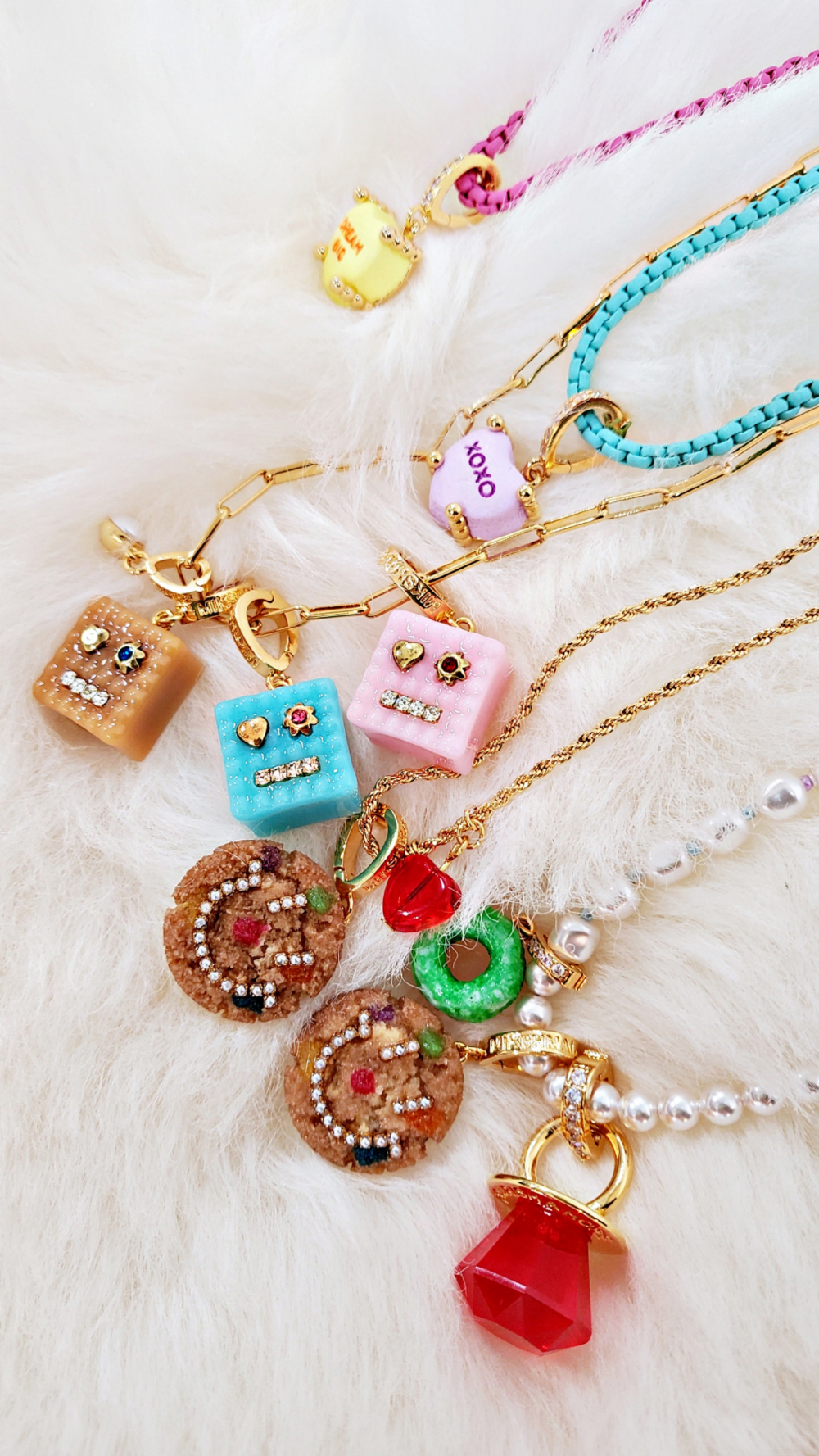 最安値 Robotic Jungkook BTS Caramel Necklace Chain Candy ネックレス